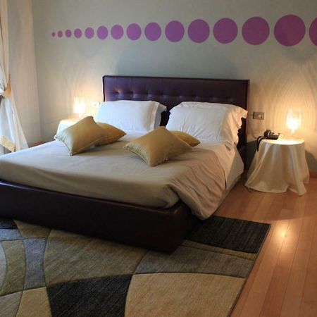 Il Castello Di Lovere Hotel Kültér fotó