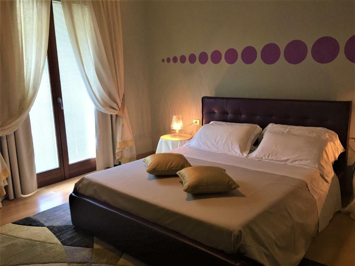 Il Castello Di Lovere Hotel Kültér fotó